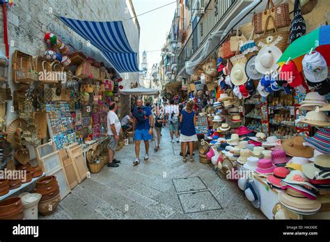 shopping in bari italy